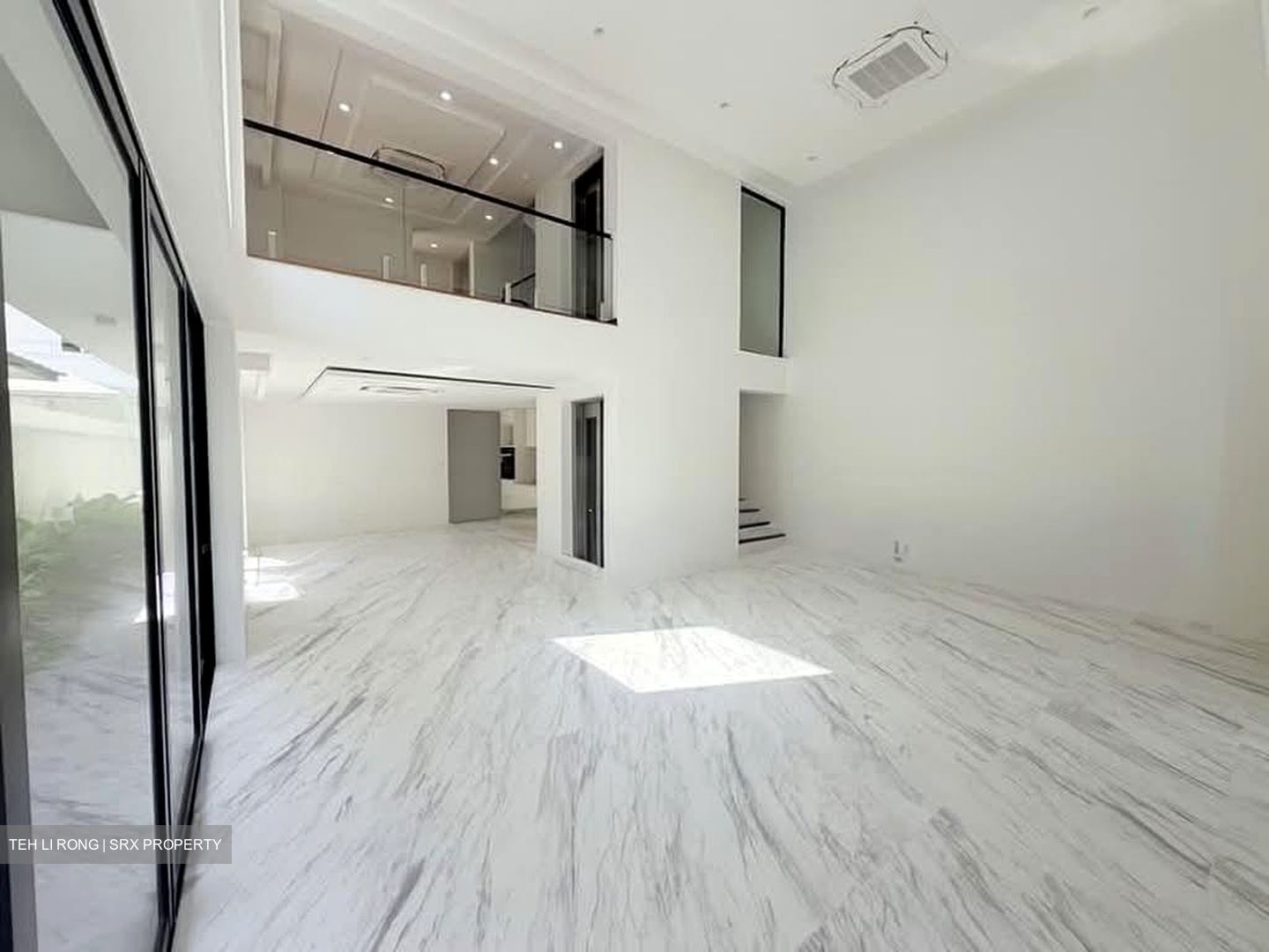 Lucky Hills (D16), Terrace #597517021